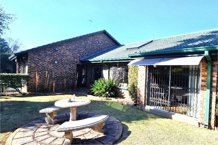 3 Bedroom Property for Sale in Vaalpark Free State